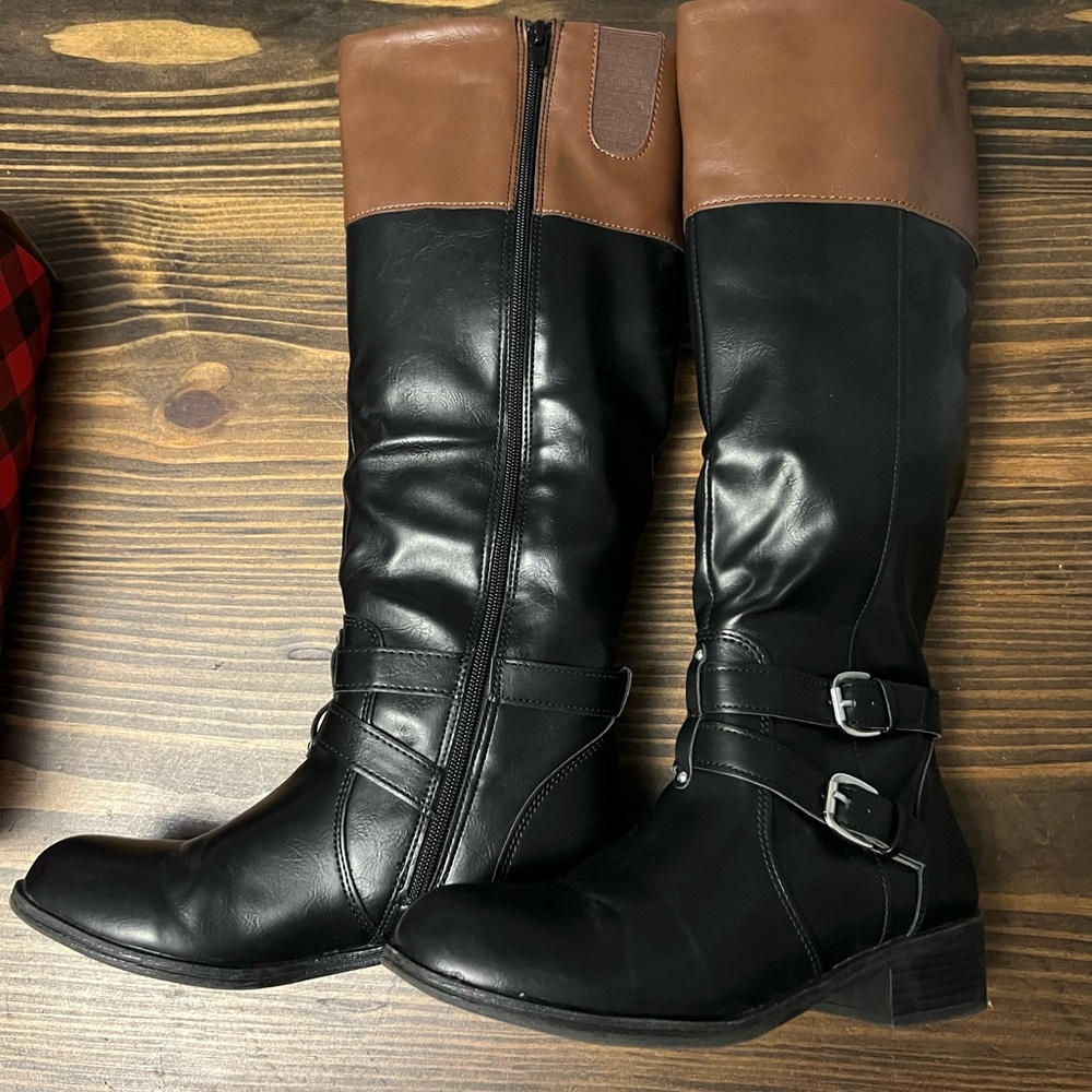Arizona Jean Company Black and Brown Heeled Boots
